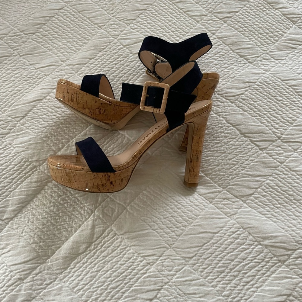 Authentic Stuart Weitzman Navy Platform Sandals - image 4